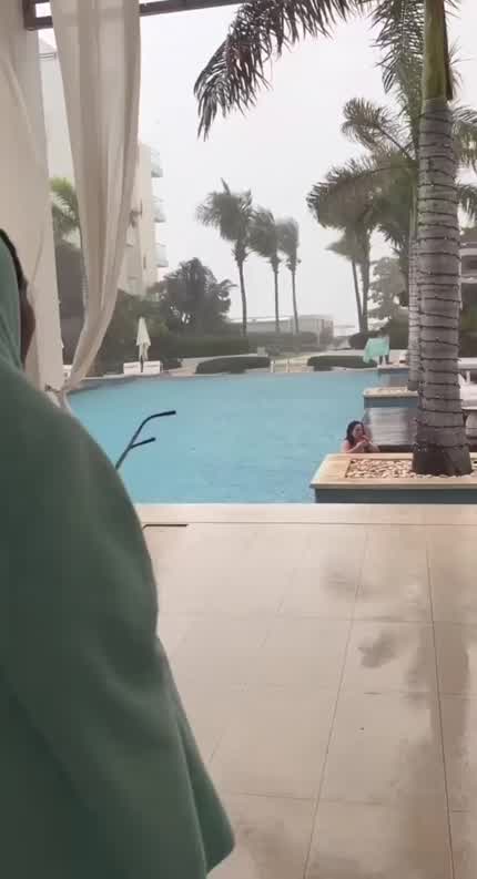 Jojo on vacation | TikTok October 2023