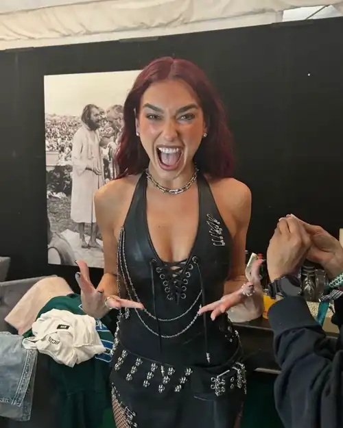 Dua behind the scenes at Glastonbury