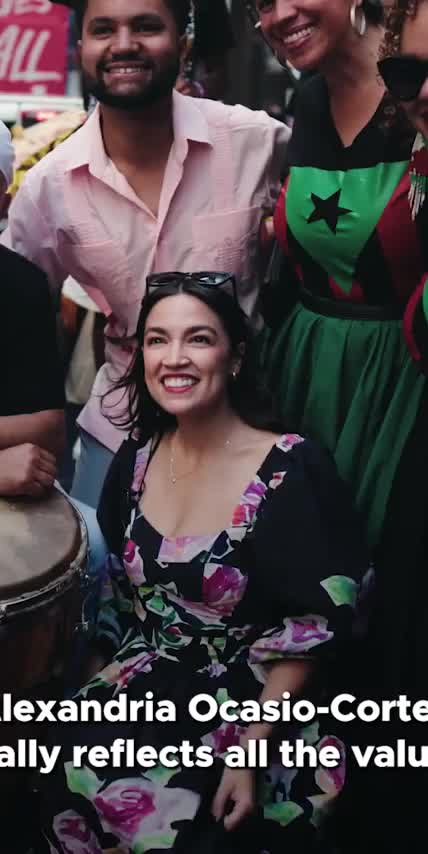 cleavage jiggling