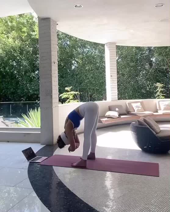 Stretchy - From Insta