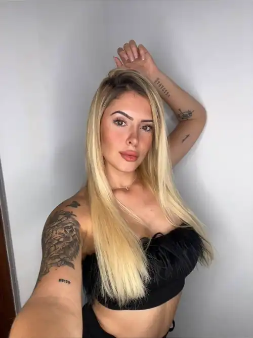 I don’t need to be nude, to be sexy.