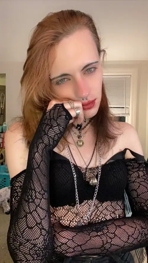 Just two beautiful people staring at one other🥰