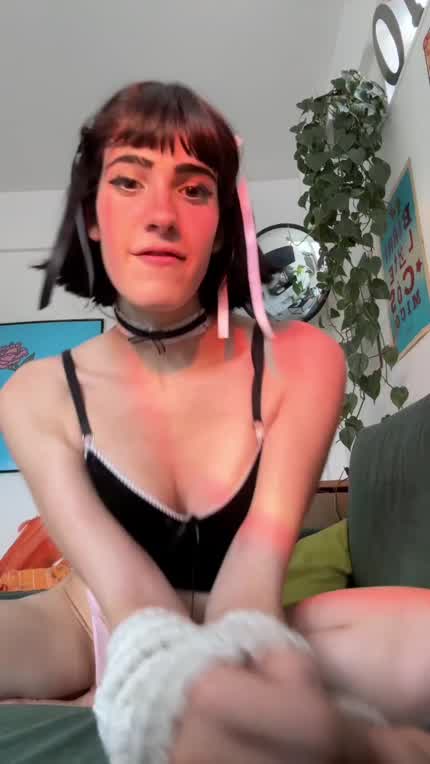 Are you fucking me or am I fucking you on our first date?^^