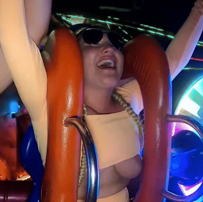 Didn’t expect her sunglasses would stay on.