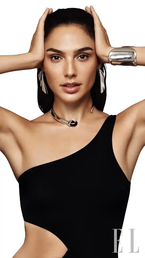 If mommy Gal Gadot ask you to lick it...would you?