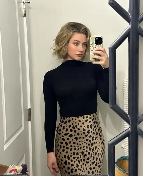 Lili selfie | IG January 2024
