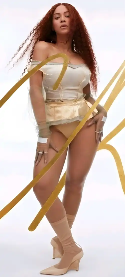 CR Fashion Book (2024)
