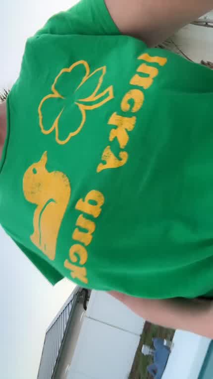 Your average friendly neighborhood Milf.. poolside reveal! 