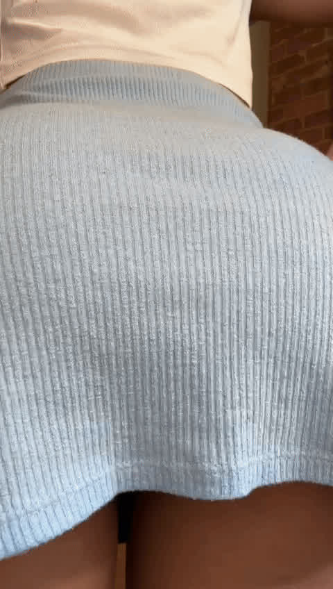 my booty eats my thong so nicely 