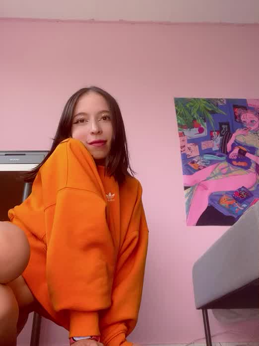 I'm 5'3, wanna break me? 😏