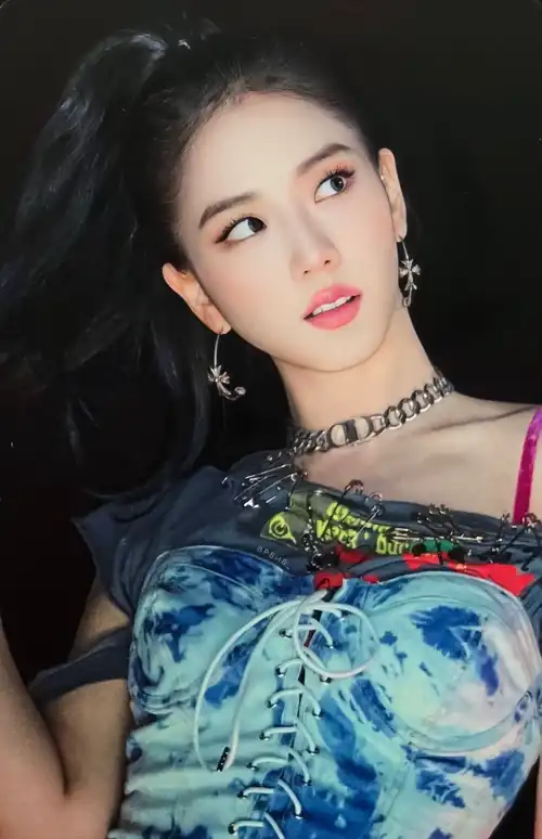 201002 Jisoo