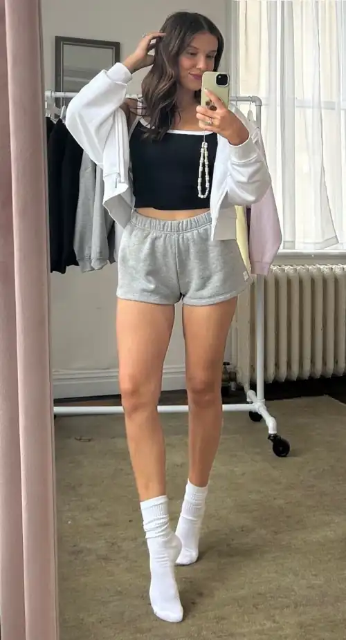 Any other beta gooners wanna get dirty for Millie dm