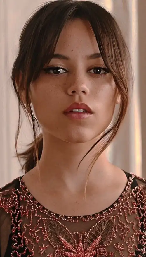 Jenna's face is just perfect 😭