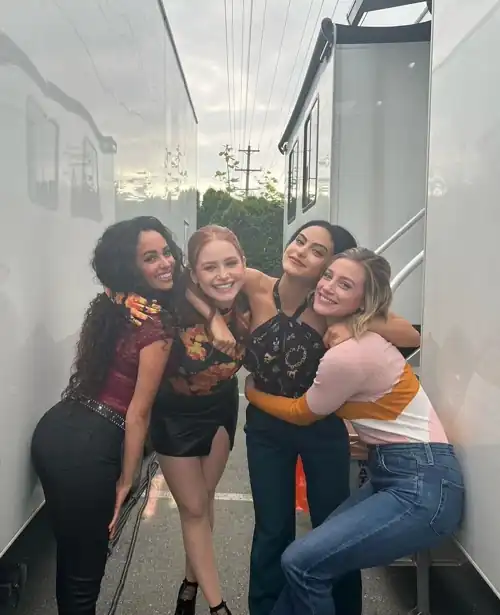 Which two have the most sexual tension with each other?