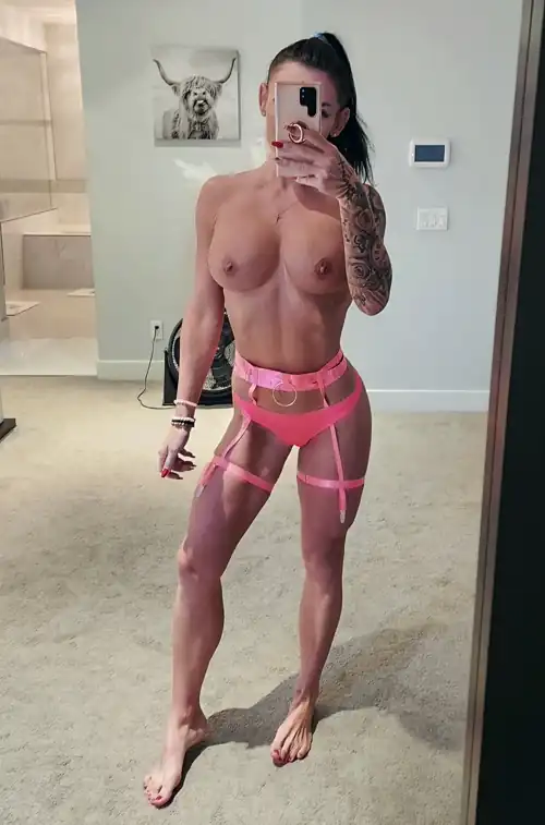 Your first thoughts on my post gym selfie ... i send these to my husbands friends almost daily 