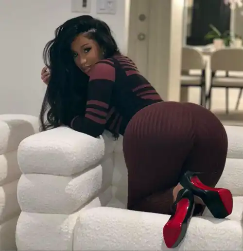 Bending that fat booty over