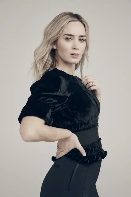 Emily Blunt post to brighten everyone’s morning!