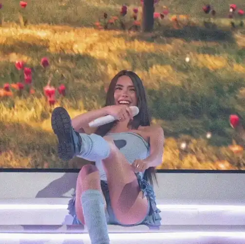 In love with those legs😵‍💫😵‍💫