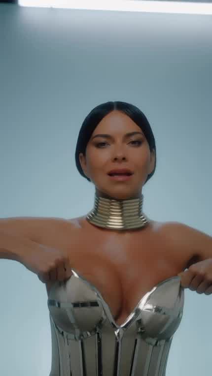 Fragance advertisement