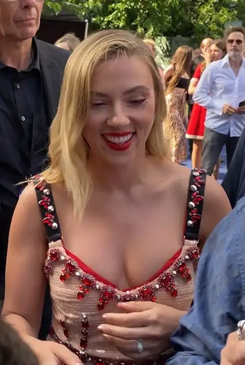 Scarlett Johansson 