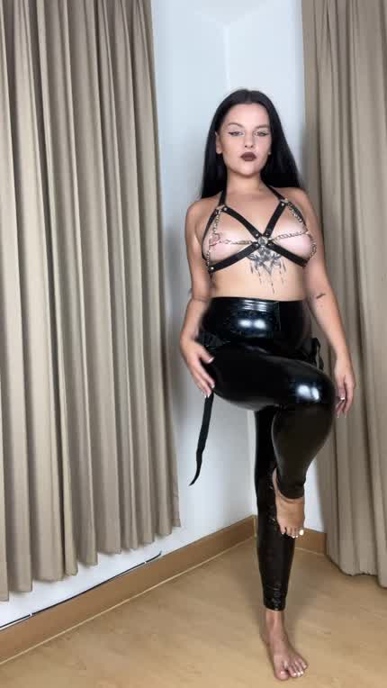 What would you do if I walked up to you with my 10" ready to go?