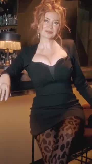 Palina an der Bar - Calzedonia Video