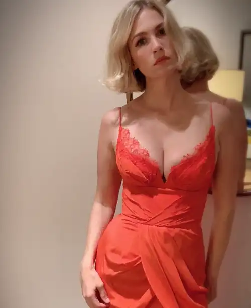 She's like a Dream Girl come True.