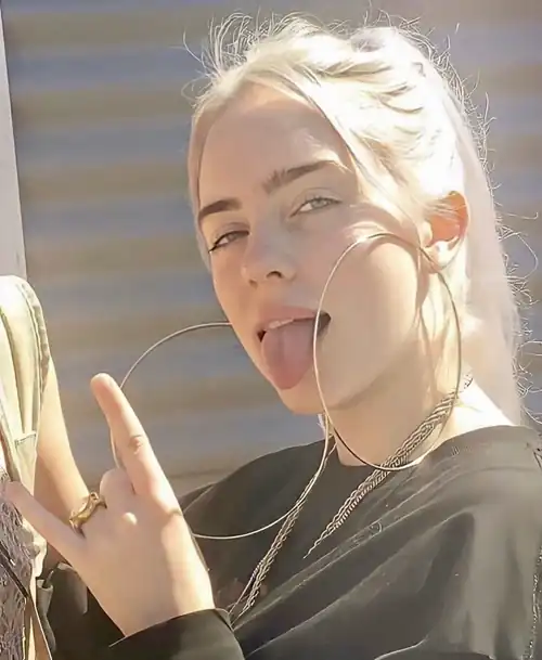 👅
