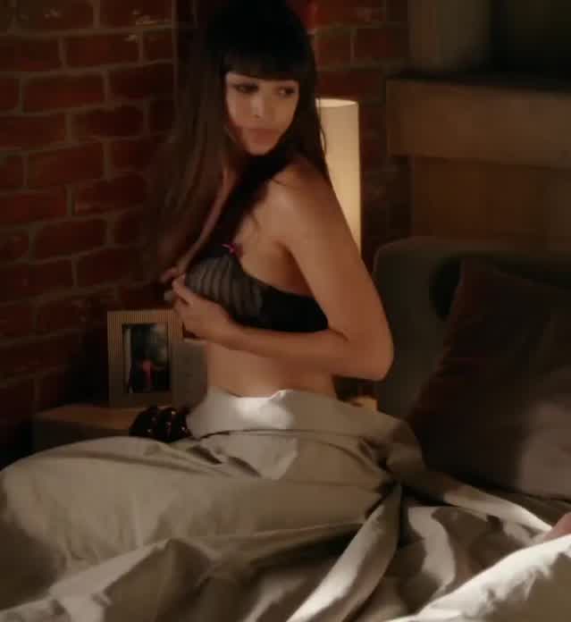 Hannah Simone's Huge Plots in New Girl