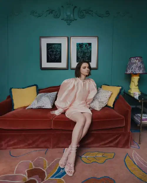 Why is this woman so beautiful?