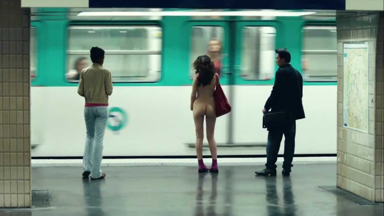 Sara Forestier nude in train station