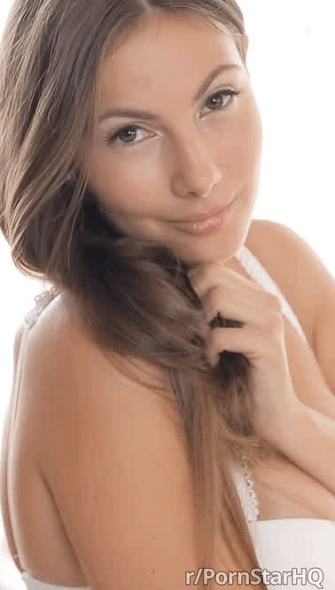 [Connie Carter] Gorgeous woman wants to get creampied