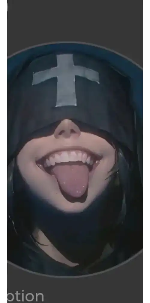 Can anyone please tell me who's in this pic??