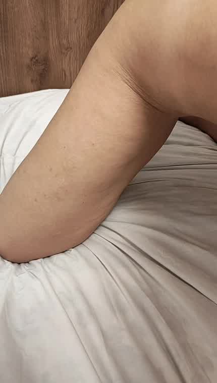 Do you like this view of my titties?