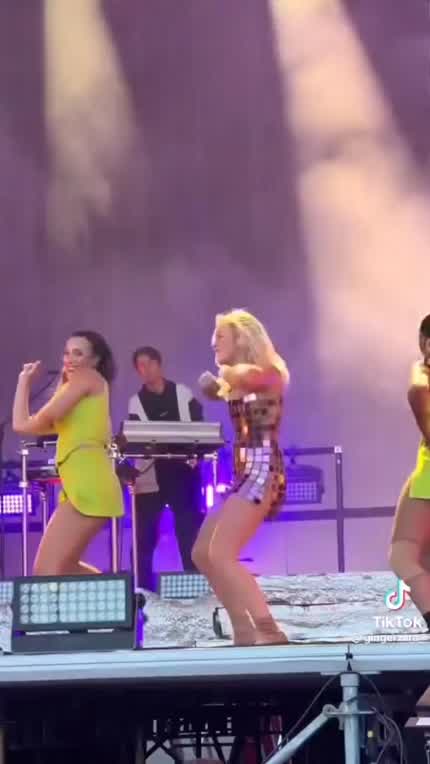 Zara : The Goddess 🍑