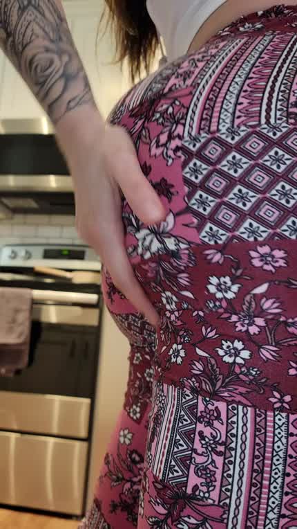 Wanna wait out this snow storm eating my ass and watching LOTR?