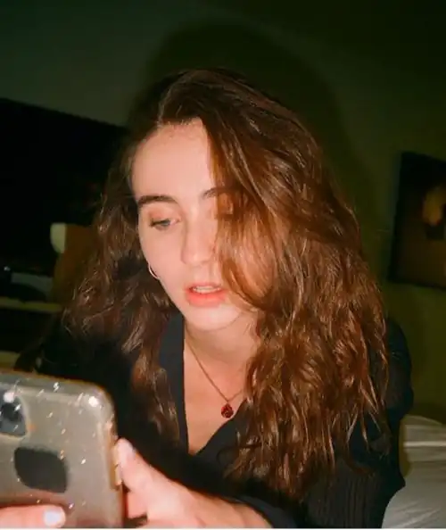 Kiss her through the phone