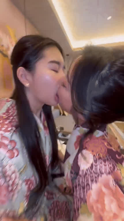 Asian Jealous Kissing
