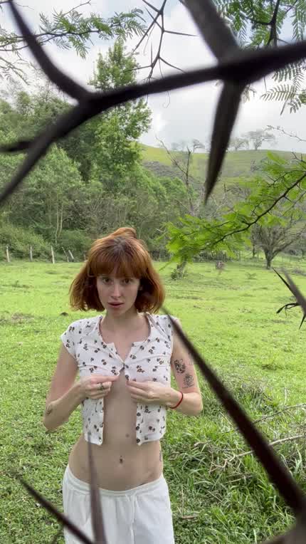 I vowed to never wear clothes on a hike again