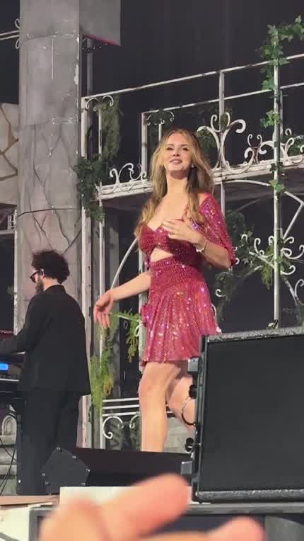 Fans sing Happy Birthday to Lana after Fenway Concert
