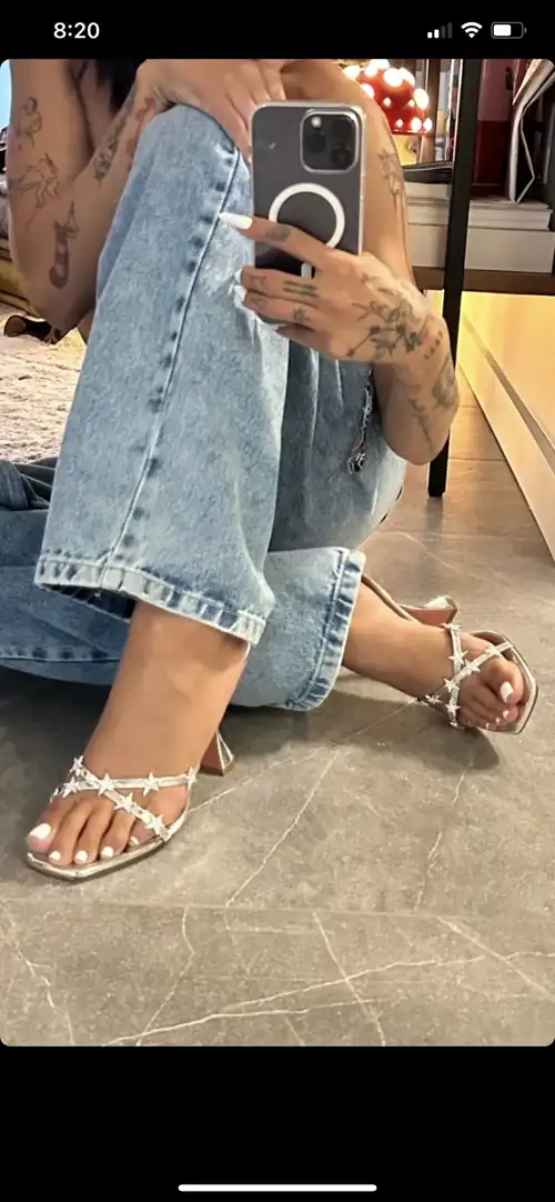 Mia Khalifa Feet