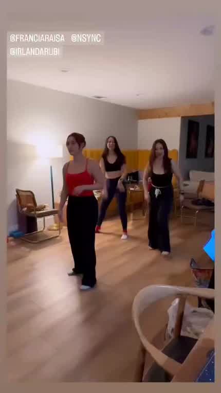 Francia and her sisters dancing to NSYNC! IG 12 25 2023