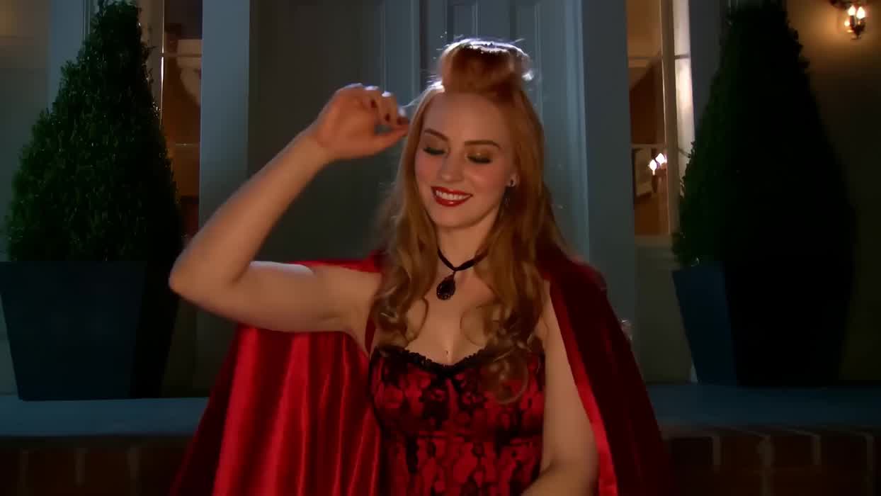 Deborah Ann Woll Comp