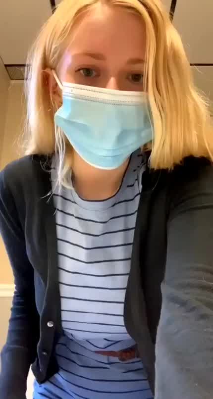 Any blonde lovers out there? Badly need to know who she is.