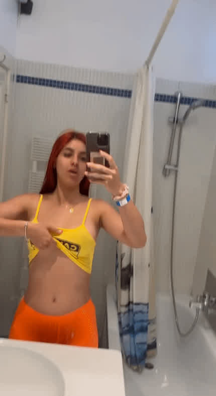 sending out snaps from my dorm room toilet, wanna stop by?