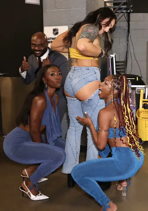 Kris Statlander, Red Velvet, Queen Aminata (Ft: Stokley)