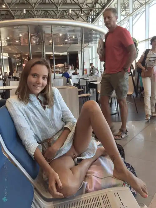 Katya no panties public