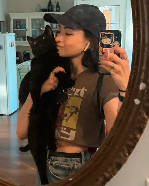 Kitty love