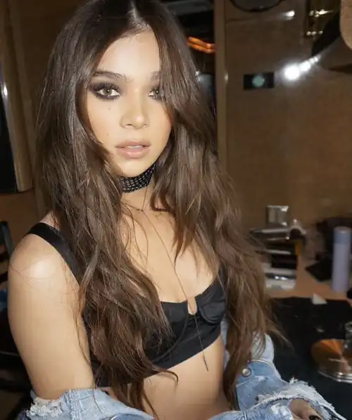 Hailee Steinfeld