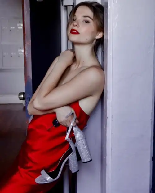 always the stunning beauty in red (instagram 8-13-18)